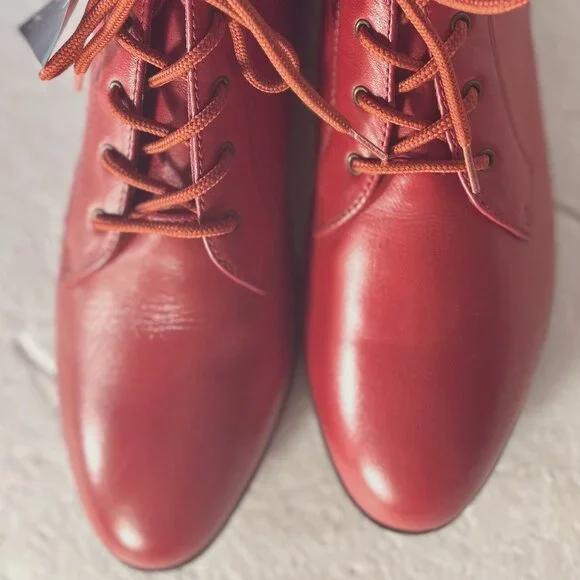 Red Leather Women's Boots - Picture 4 of 9